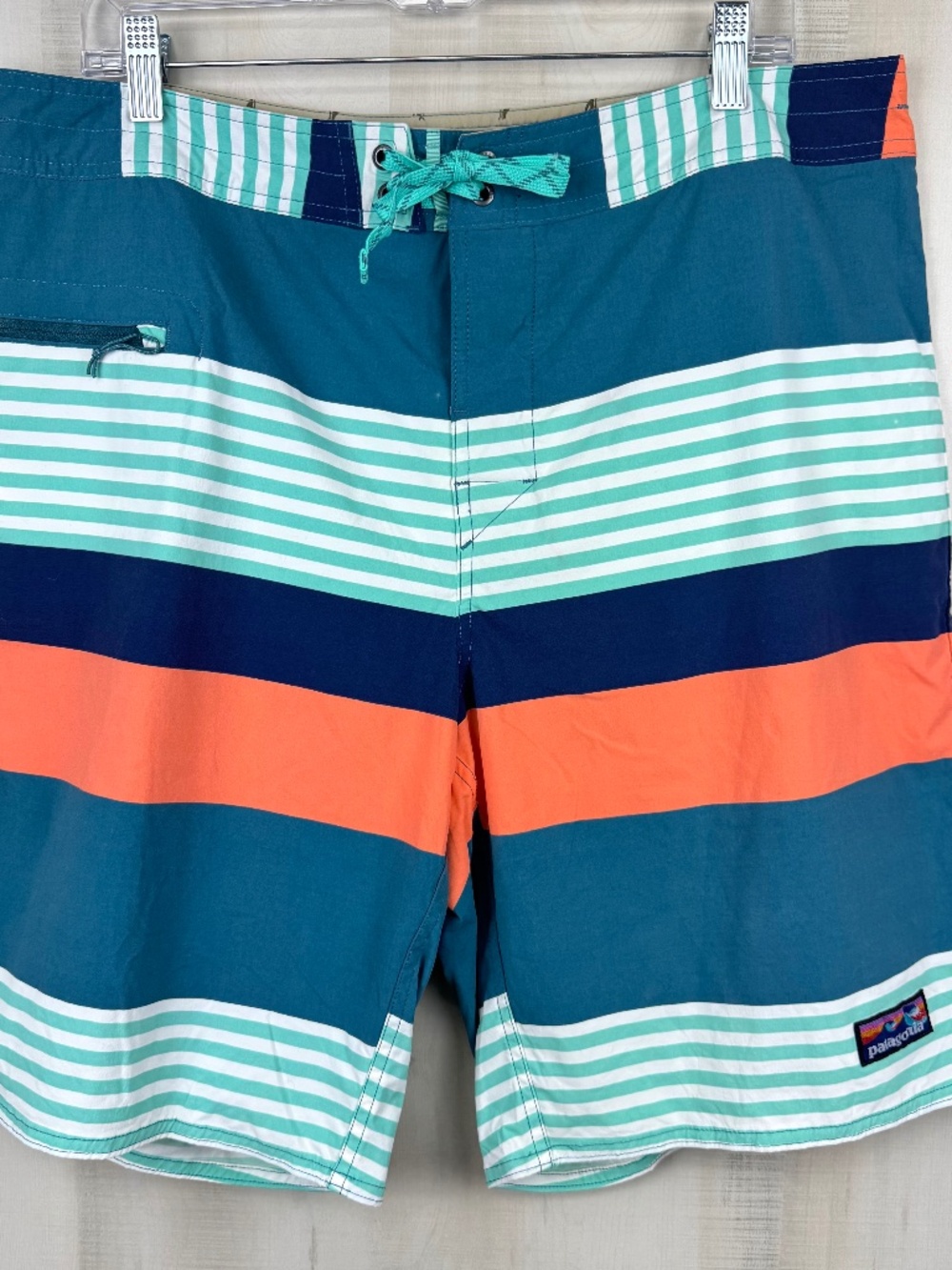 Patagonia Men’s Wavefarer Stretch Board Shorts Multicolor Stripes 10” Inseam XXL
